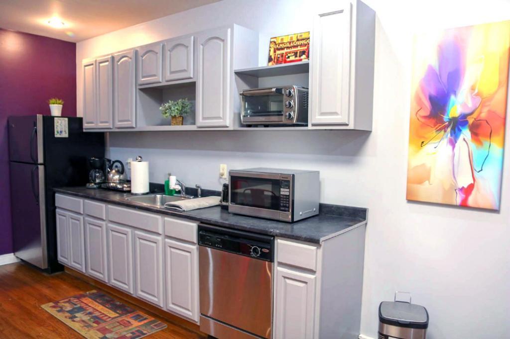 Luxury Living Suites New York Bagian luar foto