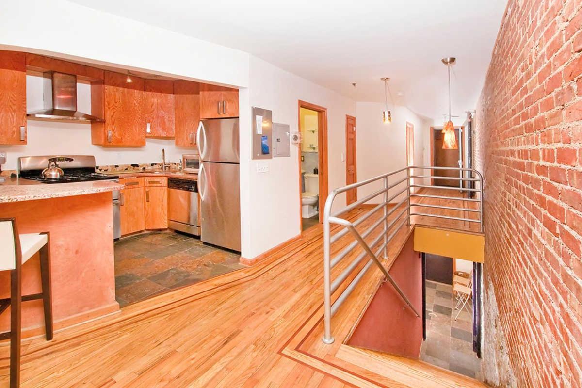 Luxury Living Suites New York Bagian luar foto