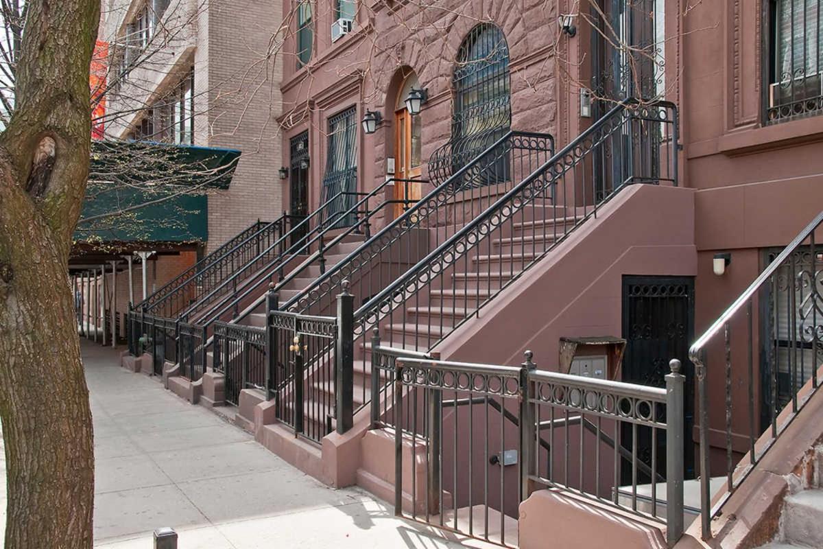 Luxury Living Suites New York Bagian luar foto